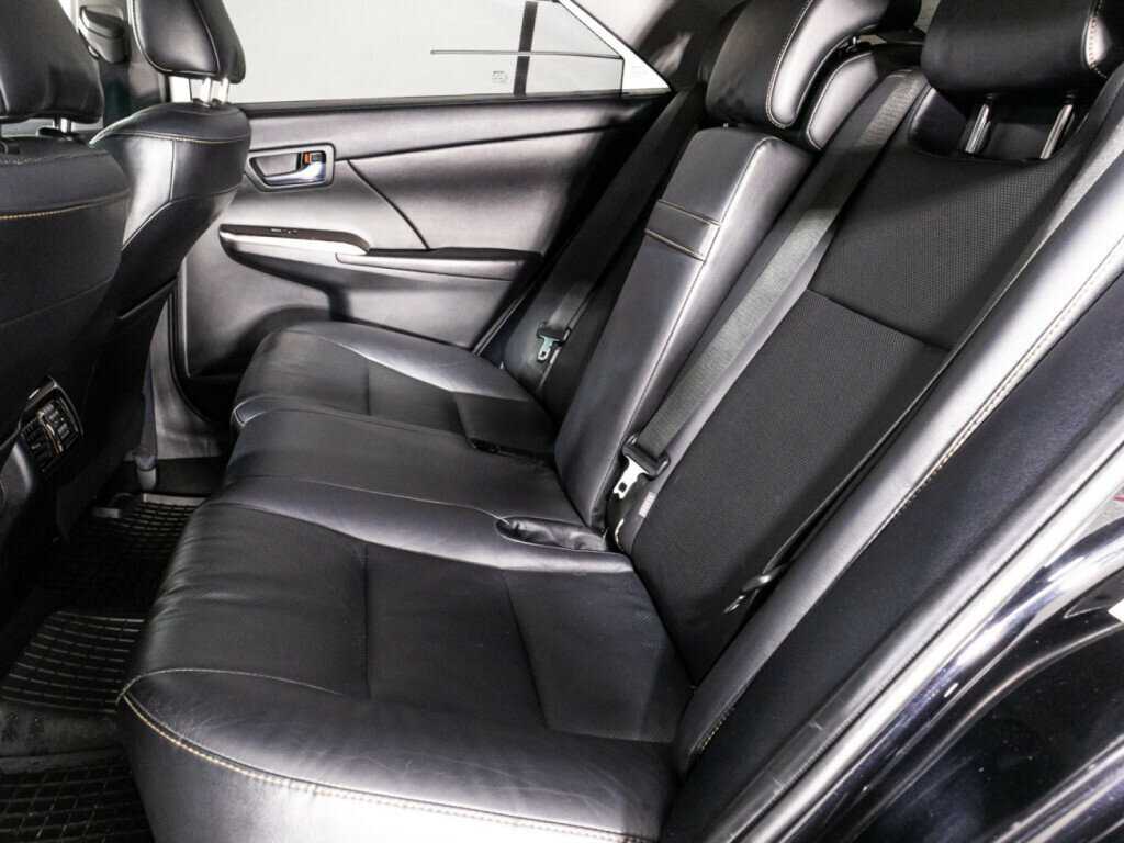 Купить Toyota Camry с пробегом. Фото: #9