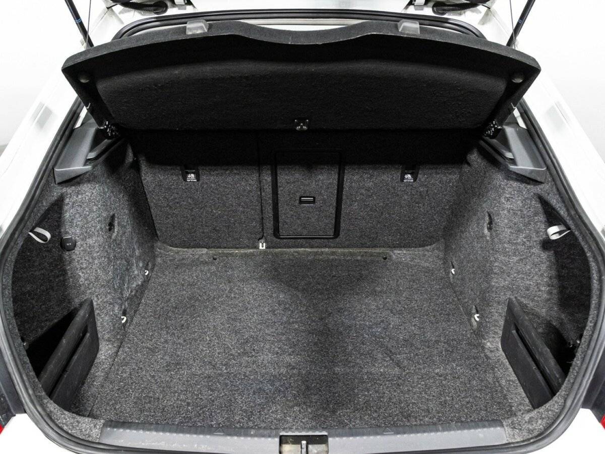 Купить Skoda Octavia с пробегом. Фото: #14