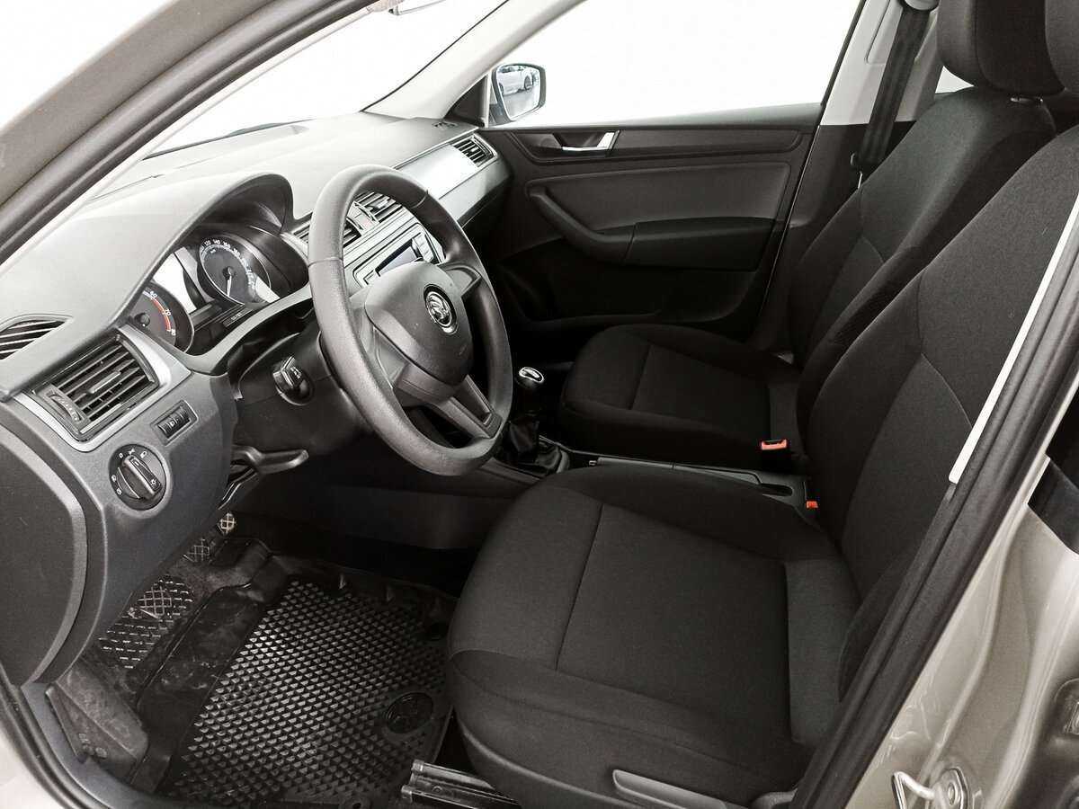 Купить Skoda Rapid с пробегом. Фото: #13