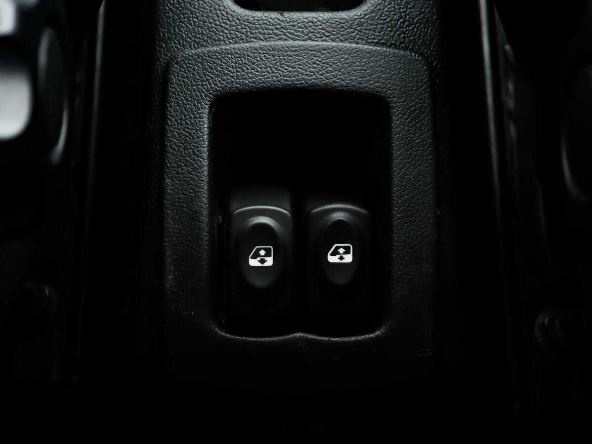 Купить Renault Sandero с пробегом. Фото: #14