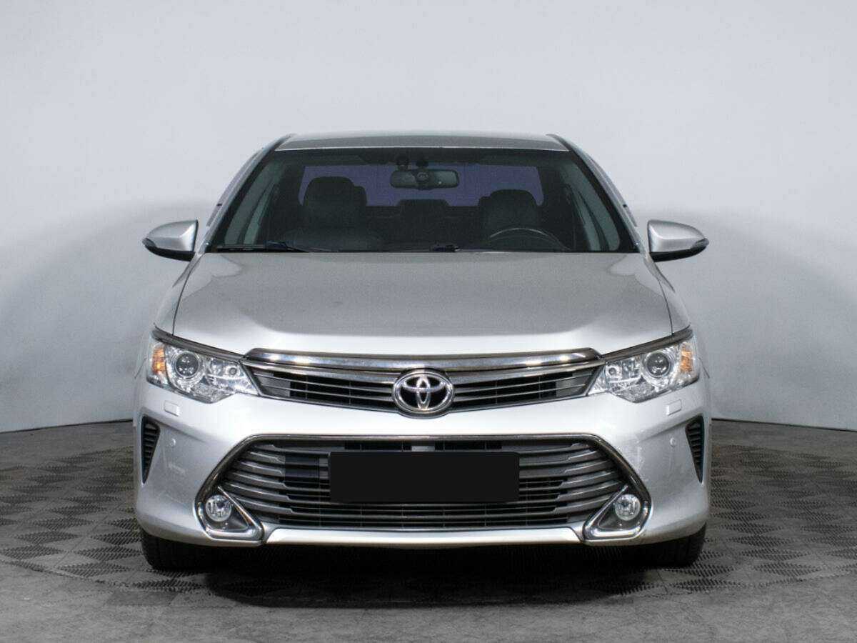 Купить Toyota Camry с пробегом. Фото: #1
