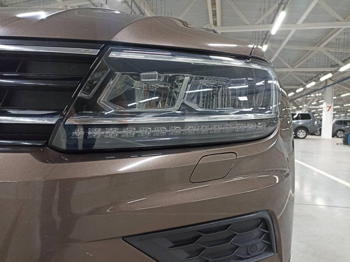 Купить Volkswagen Tiguan с пробегом. Фото: #16
