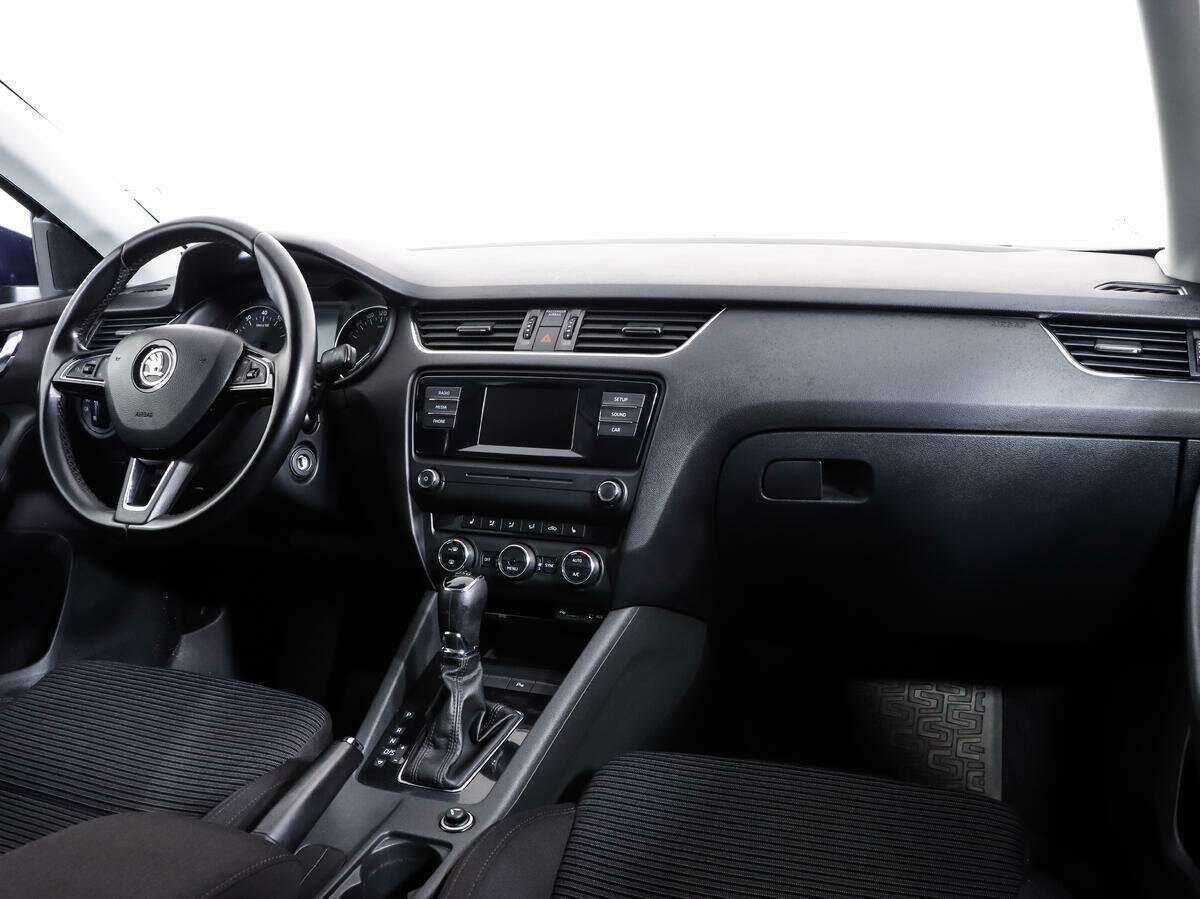 Купить Skoda Octavia с пробегом. Фото: #6