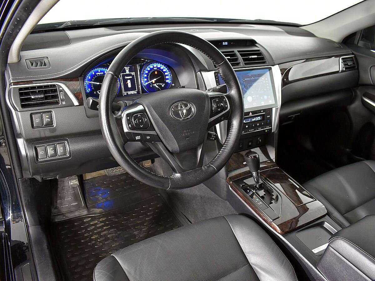 Купить Toyota Camry с пробегом. Фото: #6
