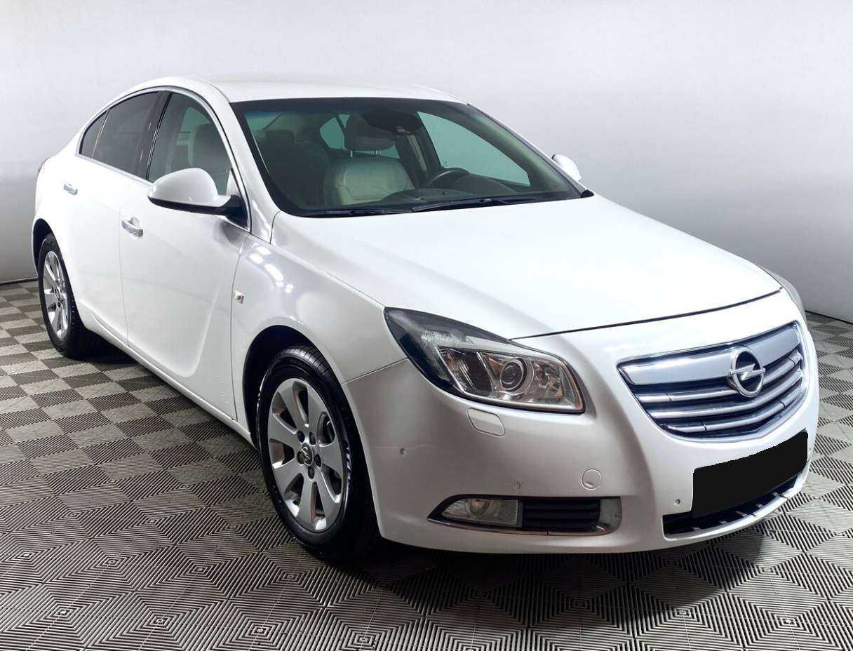 Купить Opel Insignia с пробегом. Фото: #2