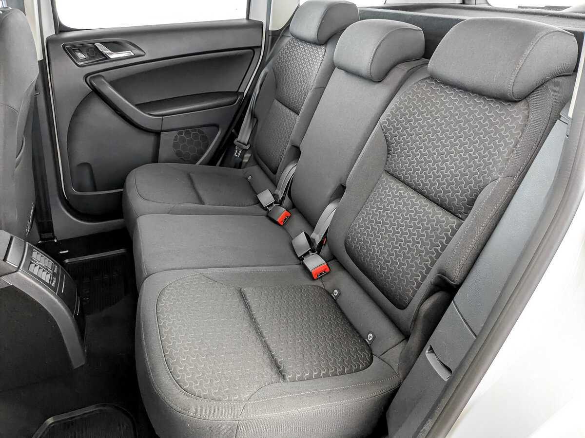 Купить Skoda Yeti с пробегом. Фото: #11