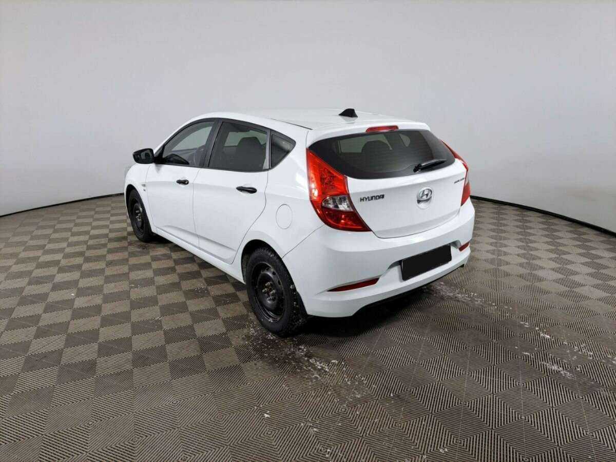 Купить Hyundai Solaris с пробегом. Фото: #6