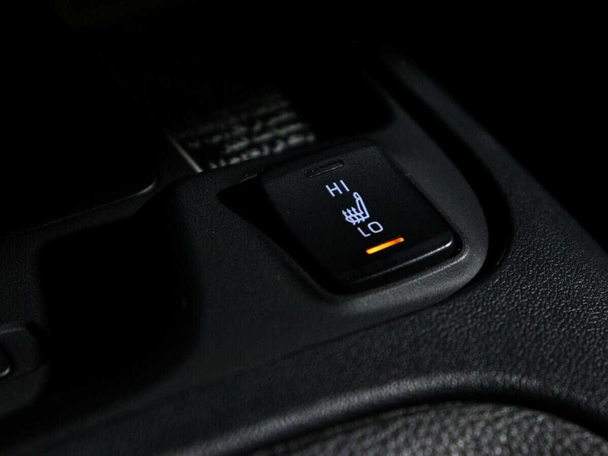 Купить Toyota Corolla с пробегом. Фото: #15