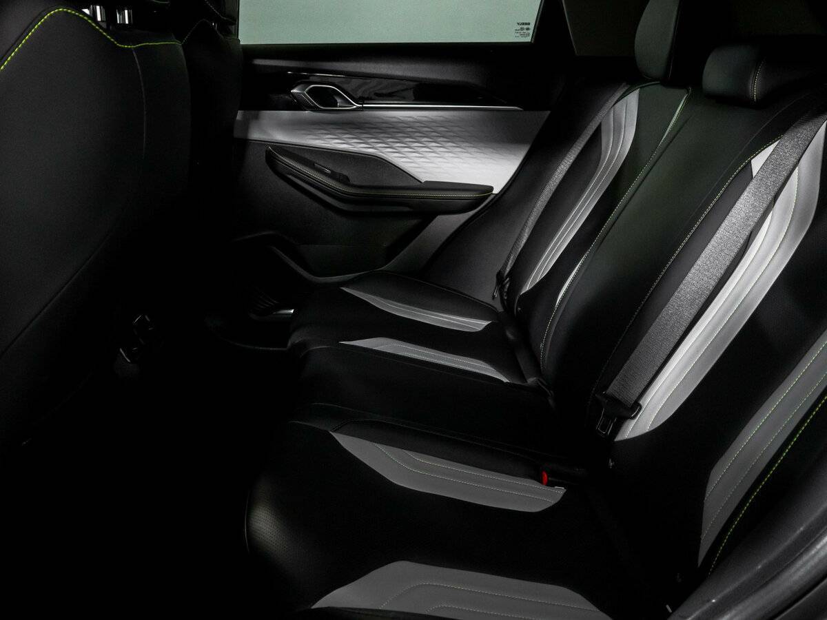 Купить Geely Coolray с пробегом. Фото: #9