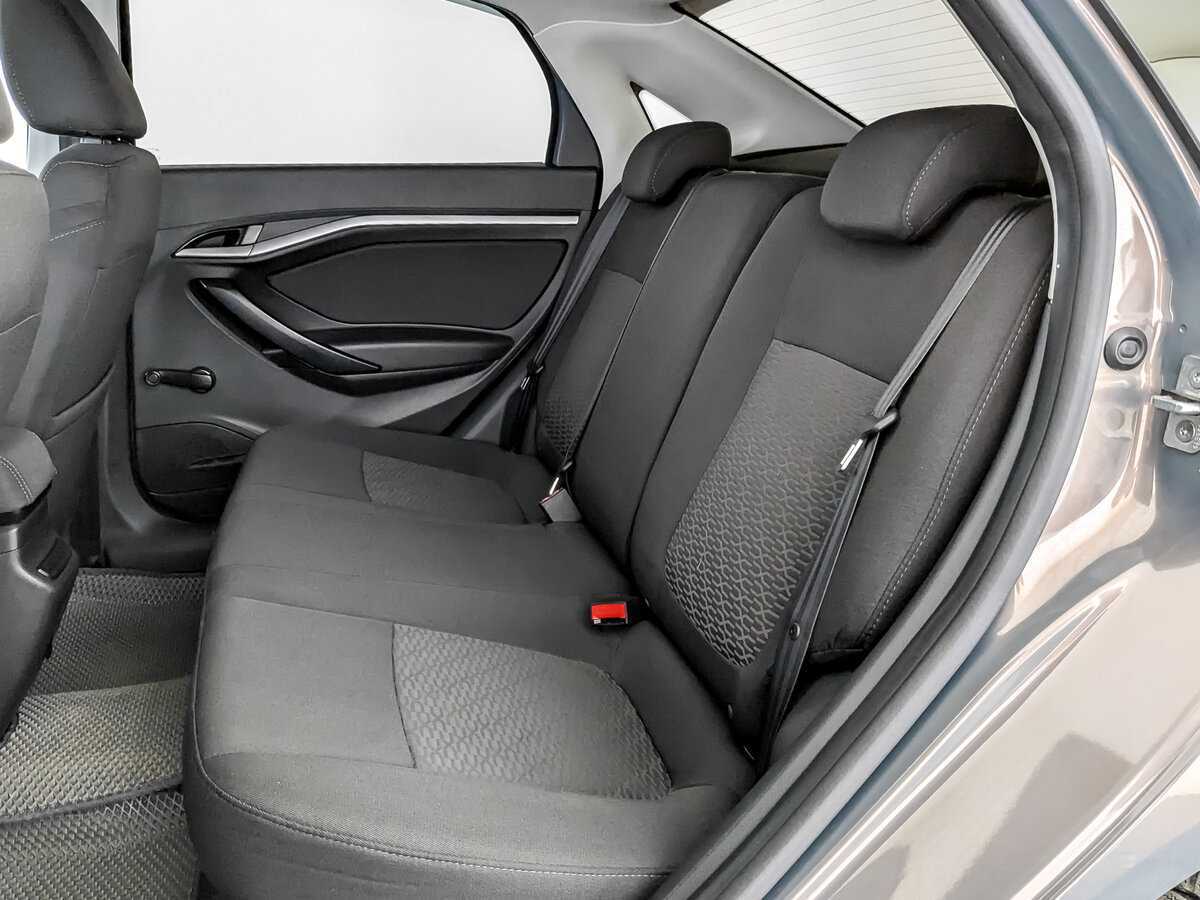 Купить Lada (ВАЗ) Vesta с пробегом. Фото: #11