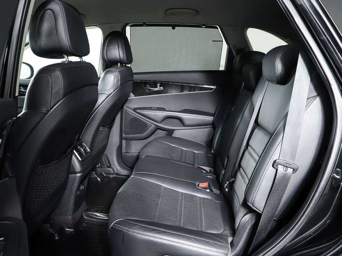 Купить Kia Sorento с пробегом. Фото: #8