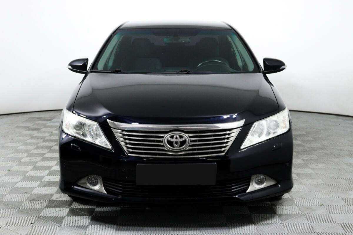 Купить Toyota Camry с пробегом. Фото: #1