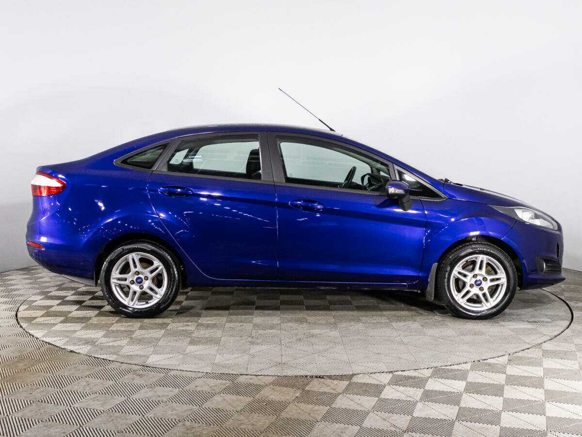 Купить Ford Fiesta с пробегом. Фото: #3