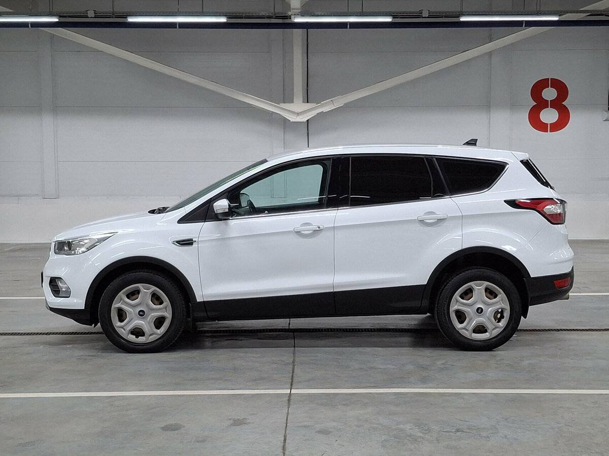 Купить Ford Kuga с пробегом. Фото: #7