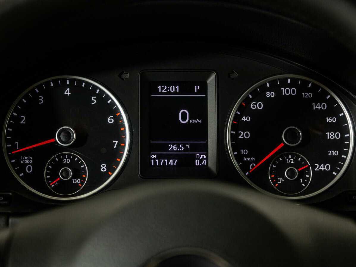 Купить Volkswagen Tiguan с пробегом. Фото: #9