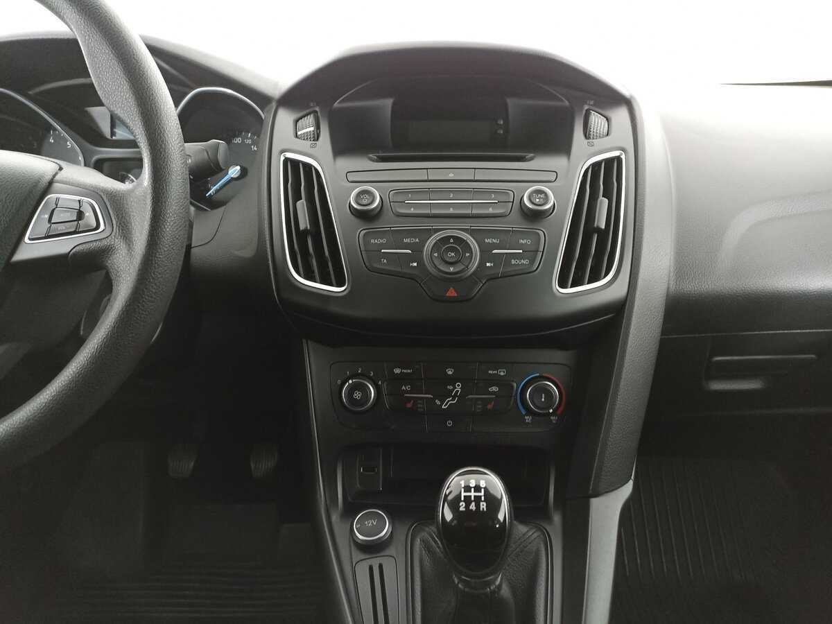 Купить Ford Focus с пробегом. Фото: #13