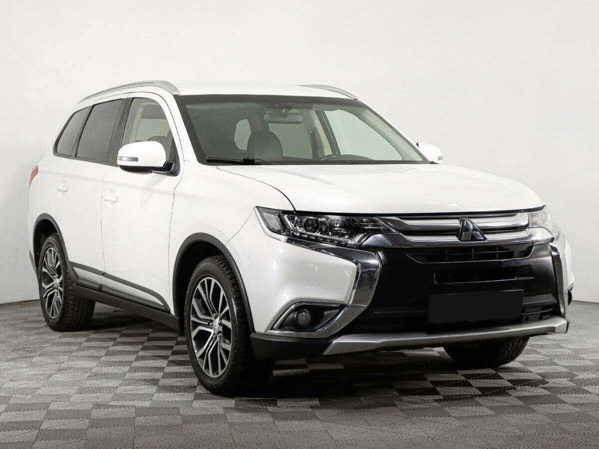 Купить Mitsubishi Outlander с пробегом. Фото: #2