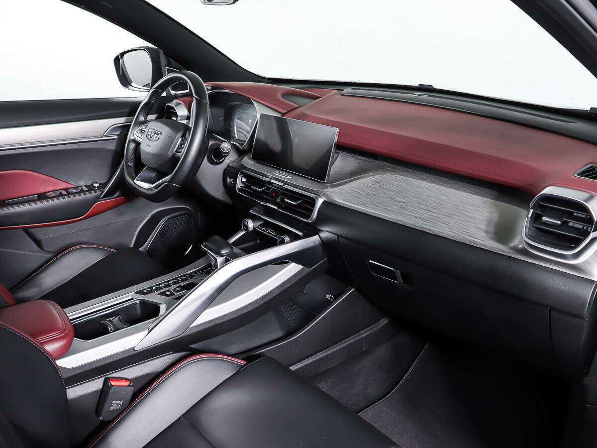 Купить Geely Coolray с пробегом. Фото: #8