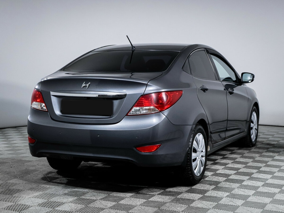 Купить Hyundai Solaris с пробегом. Фото: #3