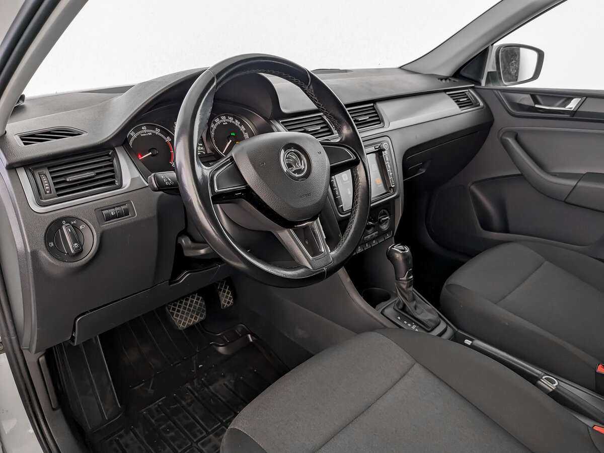 Купить Skoda Rapid с пробегом. Фото: #15