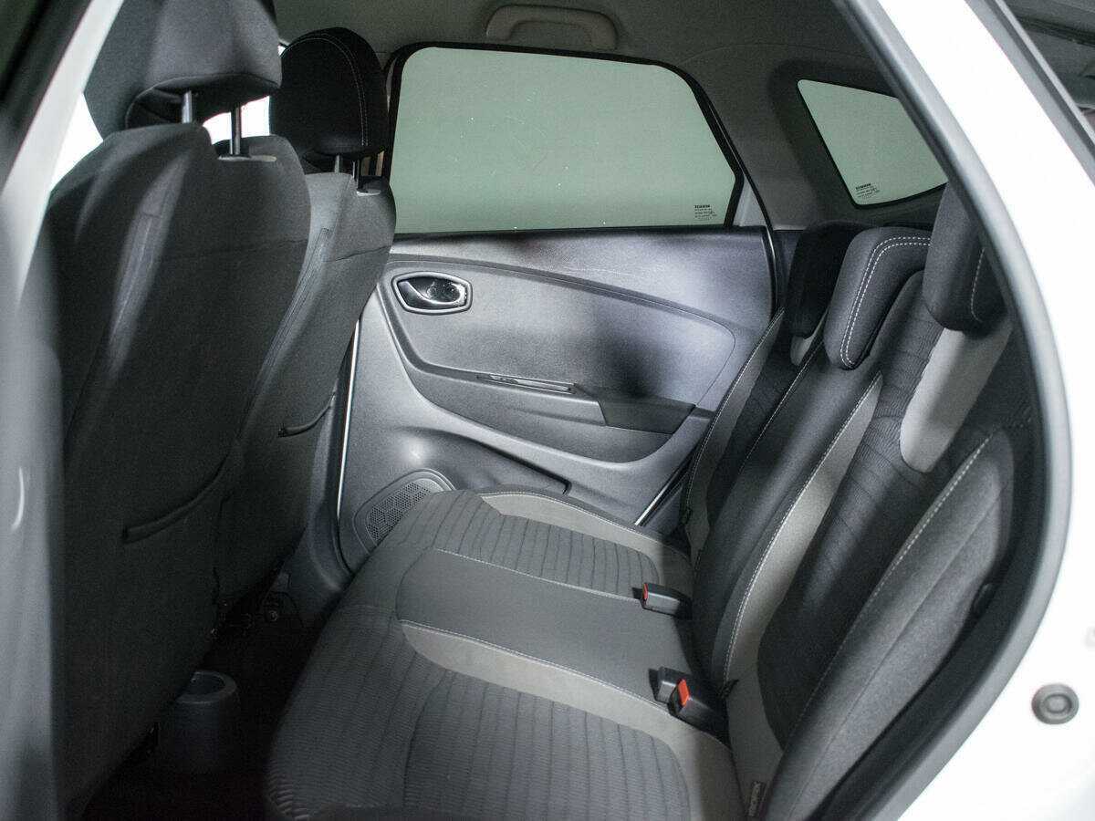 Купить Renault Kaptur с пробегом. Фото: #9