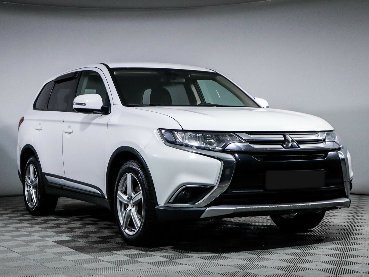 Купить Mitsubishi Outlander с пробегом. Фото: #2