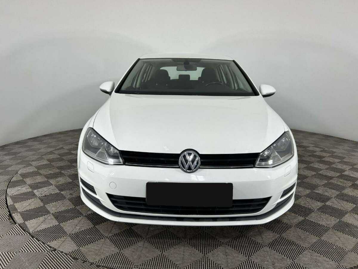 Купить Volkswagen Golf с пробегом. Фото: #1
