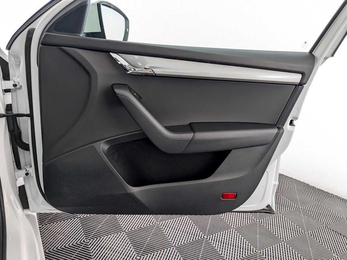Купить Skoda Octavia с пробегом. Фото: #19