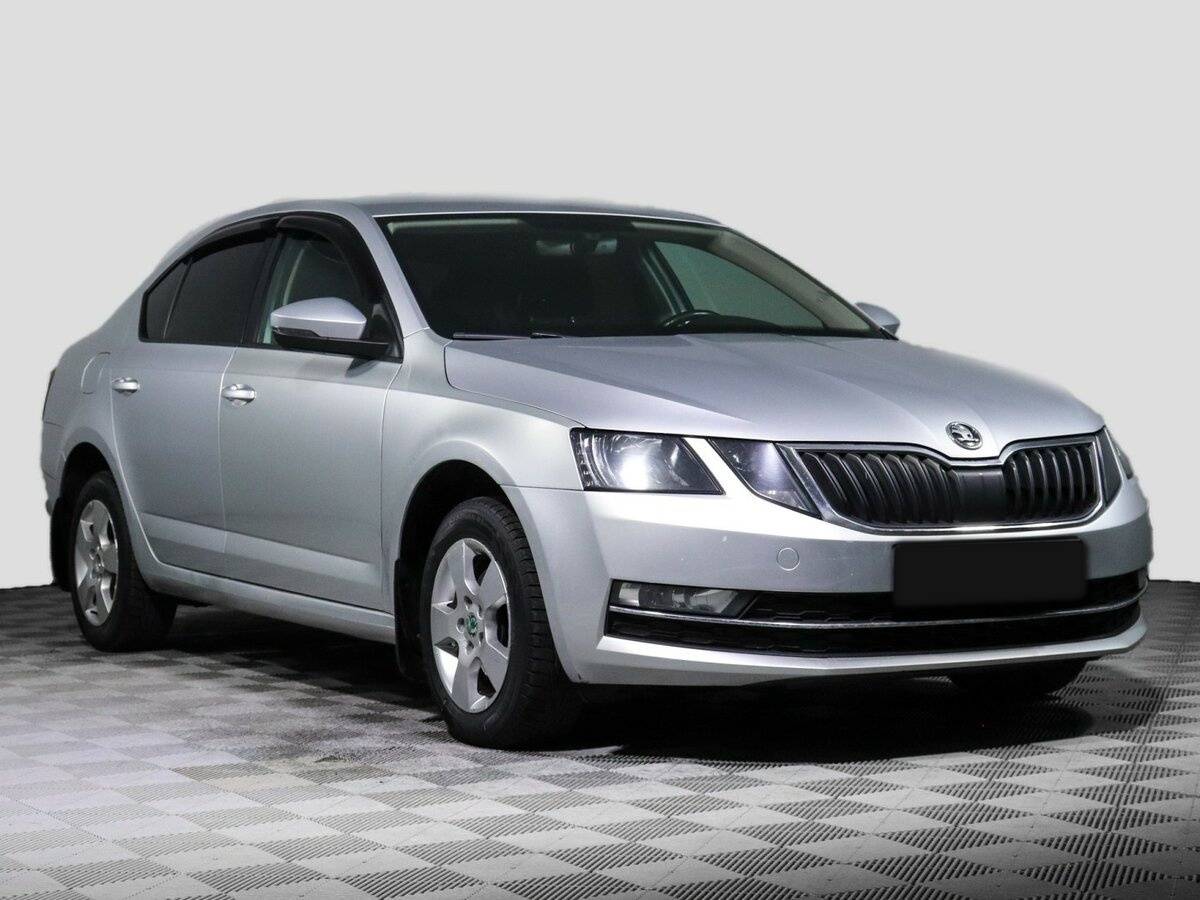 Купить Skoda Octavia с пробегом. Фото: #2
