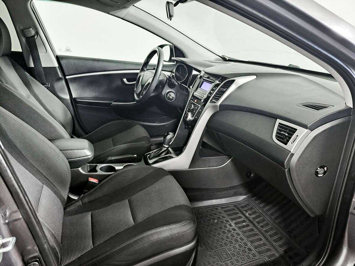 Купить Hyundai i30 с пробегом. Фото: #6