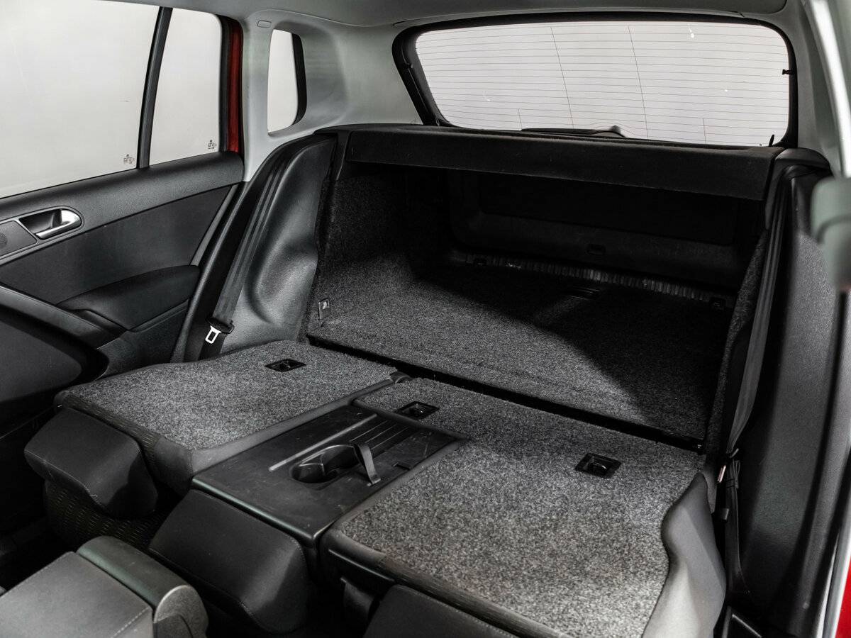 Купить Volkswagen Tiguan с пробегом. Фото: #17