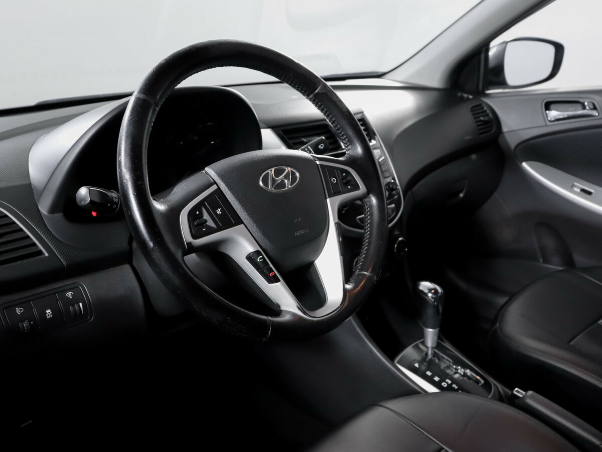 Купить Hyundai Solaris с пробегом. Фото: #10