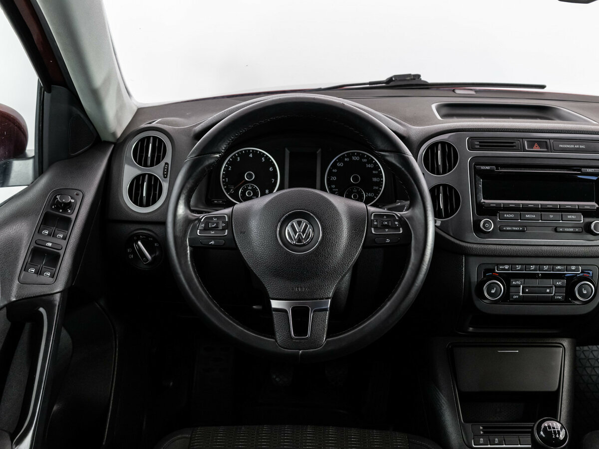 Купить Volkswagen Tiguan с пробегом. Фото: #8