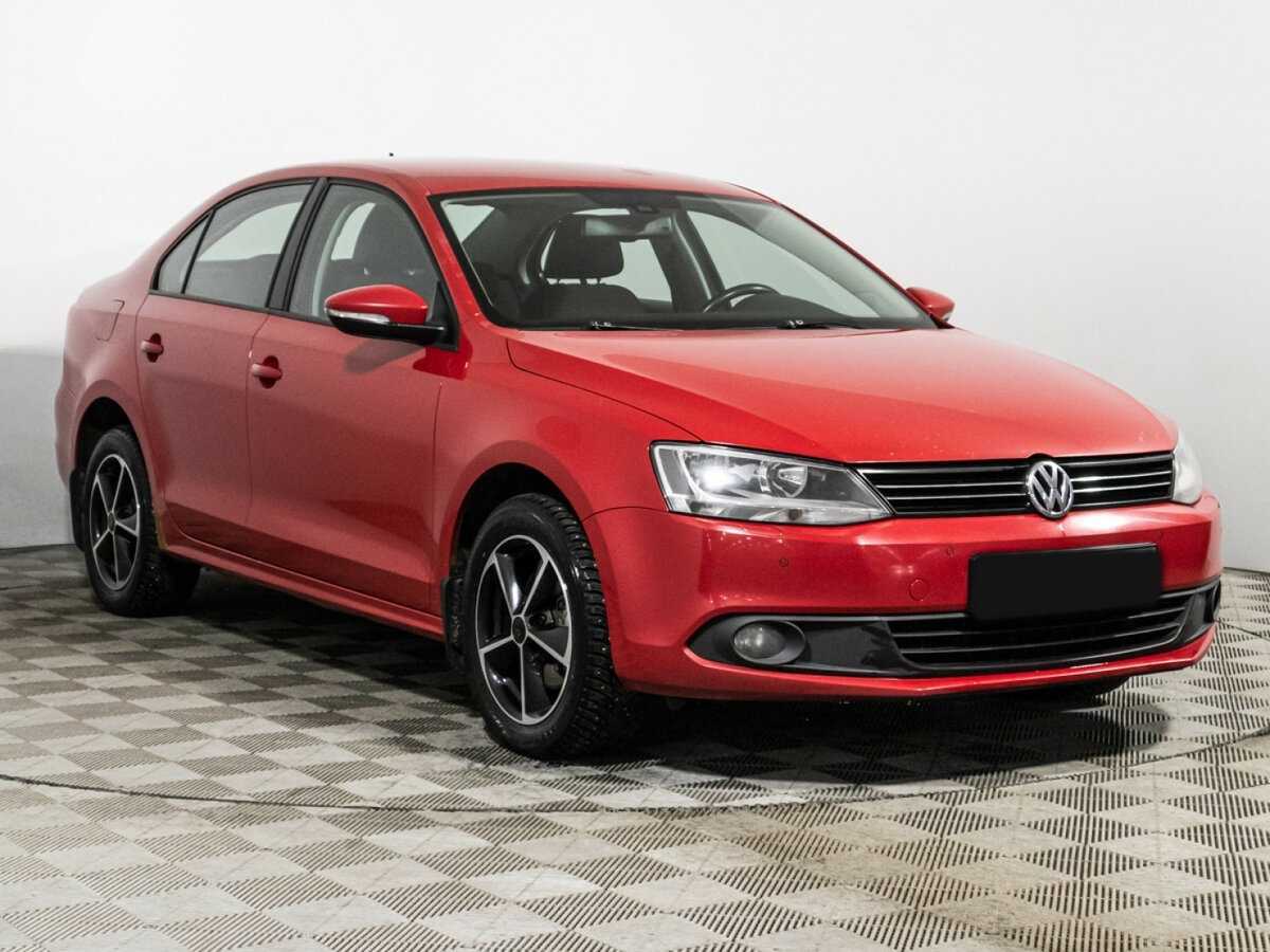 Купить Volkswagen Jetta с пробегом. Фото: #2