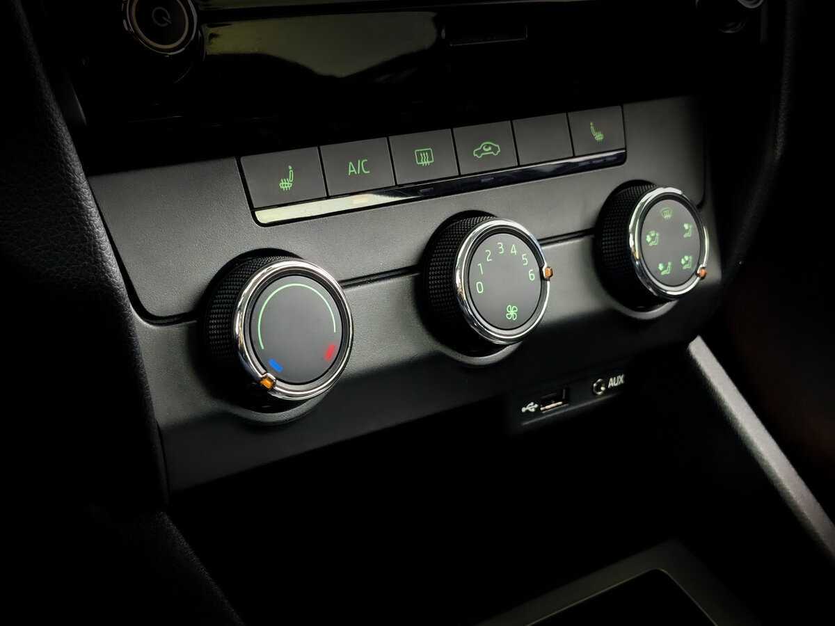 Купить Skoda Octavia с пробегом. Фото: #20