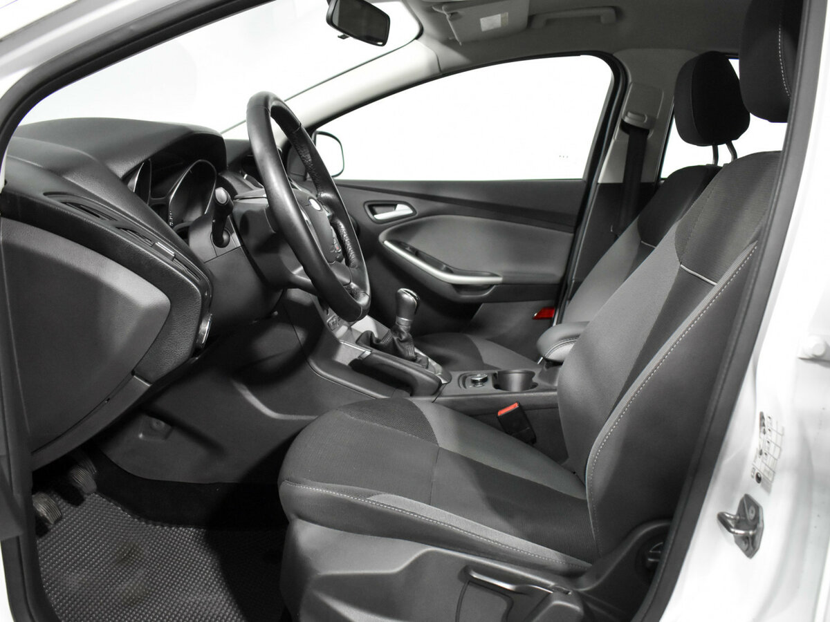 Купить Ford Focus с пробегом. Фото: #8