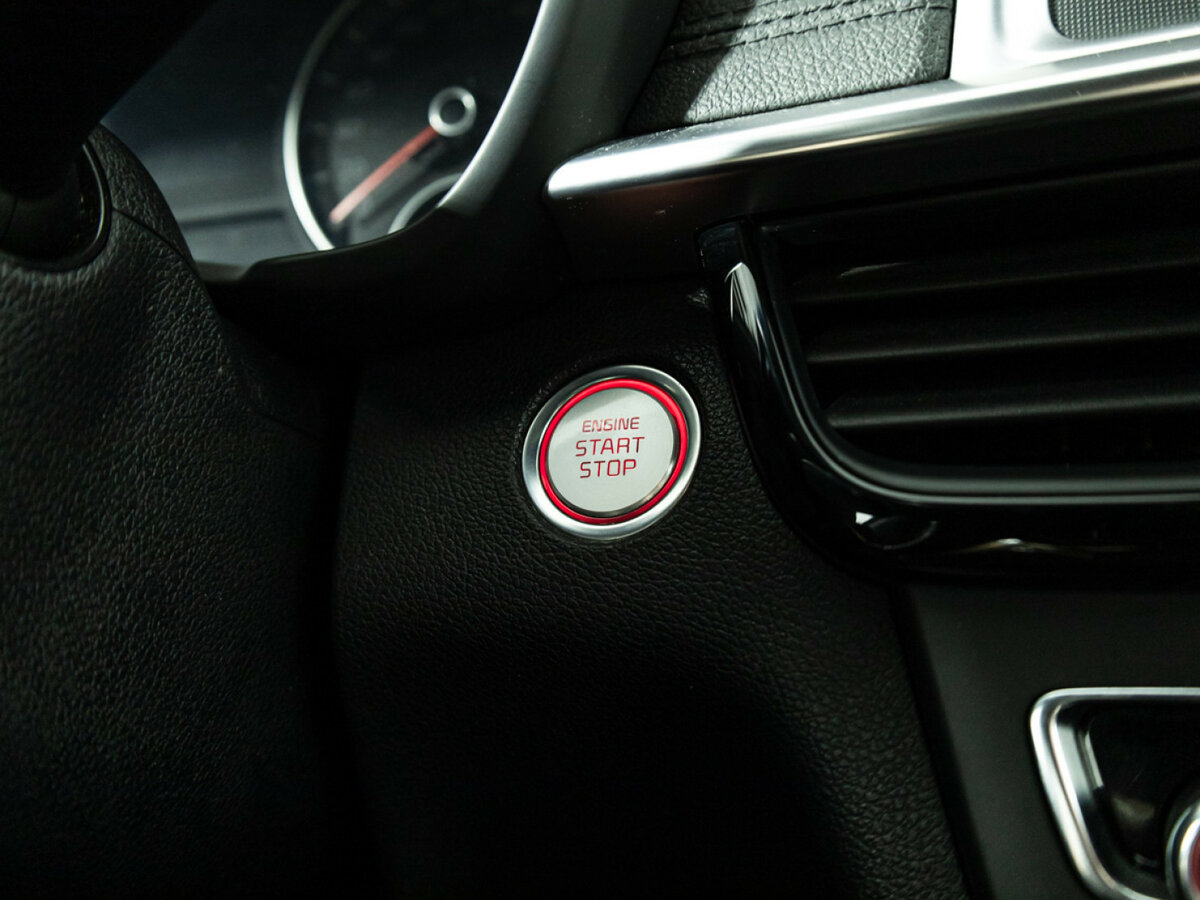 Купить Kia Optima с пробегом. Фото: #21