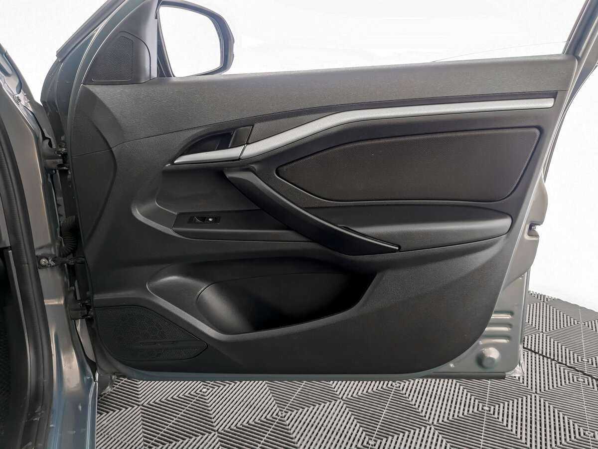 Купить Lada (ВАЗ) Vesta с пробегом. Фото: #17