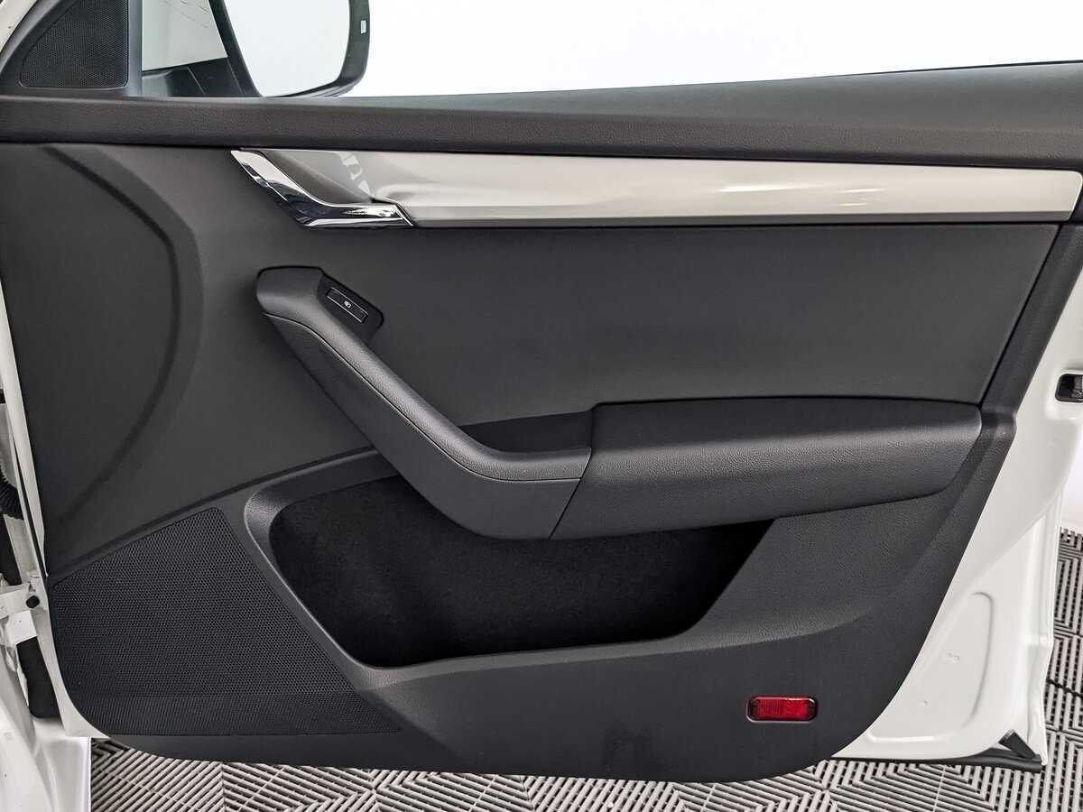 Купить Skoda Octavia с пробегом. Фото: #22