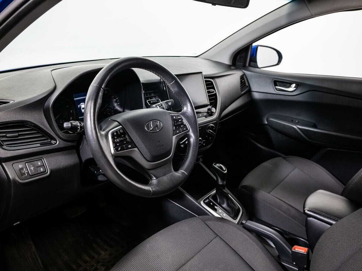 Купить Hyundai Solaris с пробегом. Фото: #10