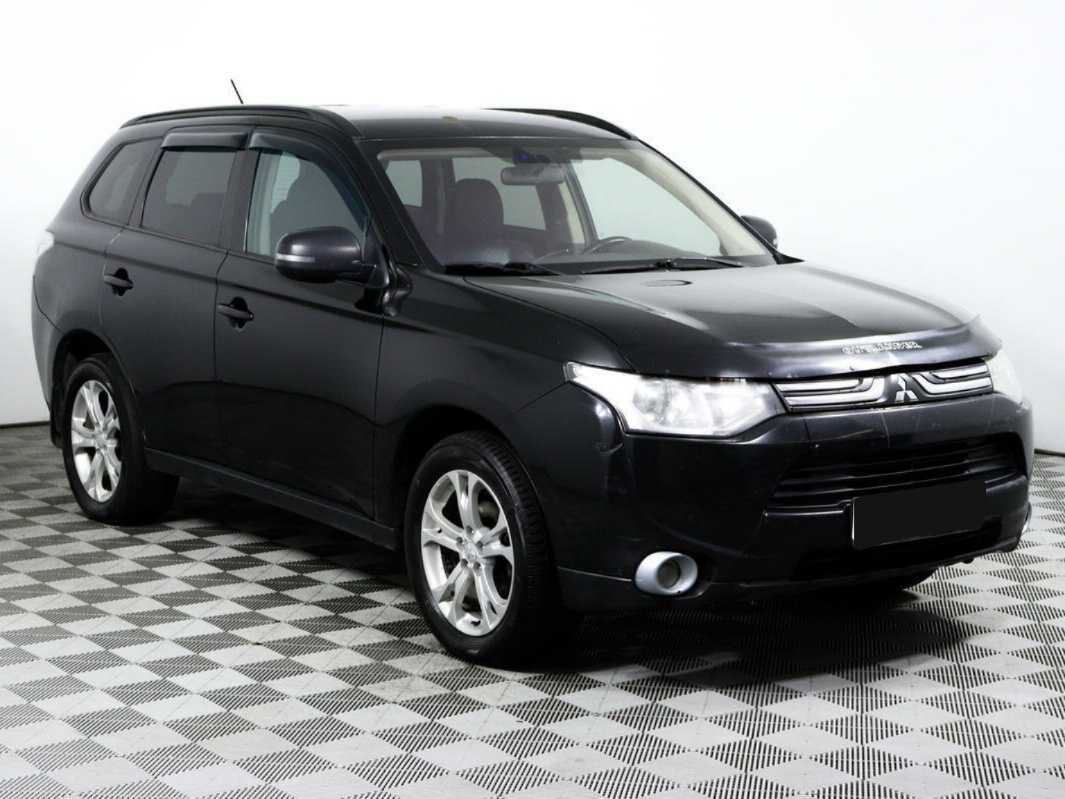 Купить Mitsubishi Outlander с пробегом. Фото: #2