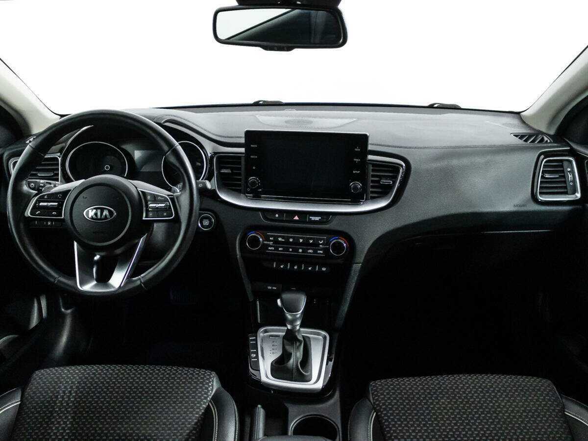 Купить Kia Ceed с пробегом. Фото: #12