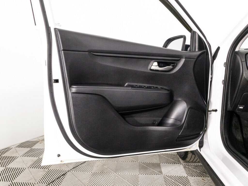 Купить Kia Rio с пробегом. Фото: #24