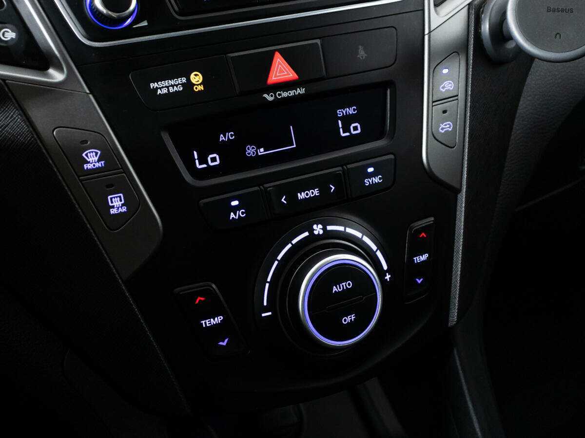 Купить Hyundai Santa Fe с пробегом. Фото: #16