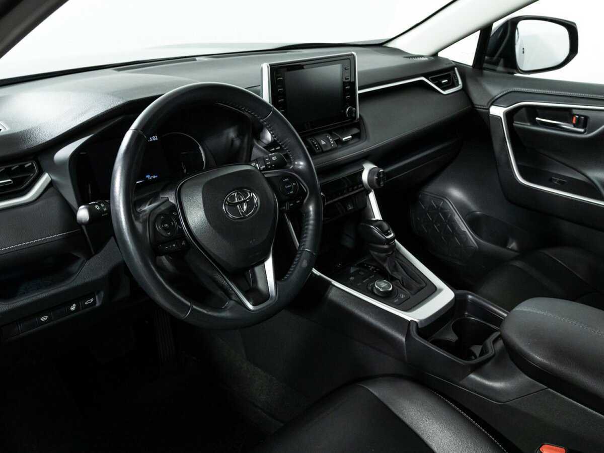 Купить Toyota RAV4 с пробегом. Фото: #9