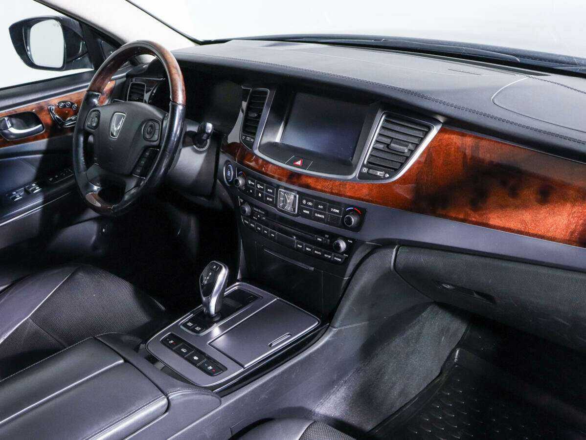Купить Hyundai Equus с пробегом. Фото: #6