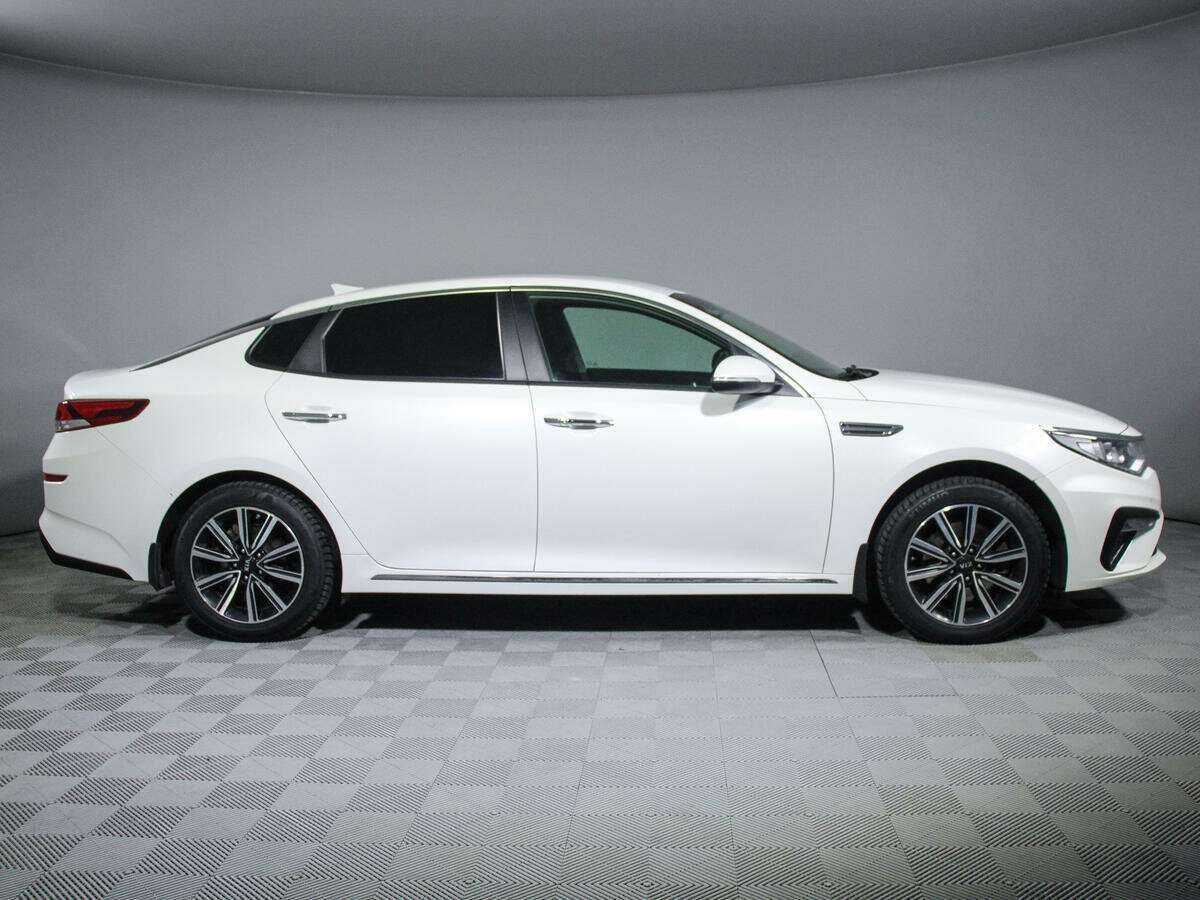 Купить Kia Optima с пробегом. Фото: #2
