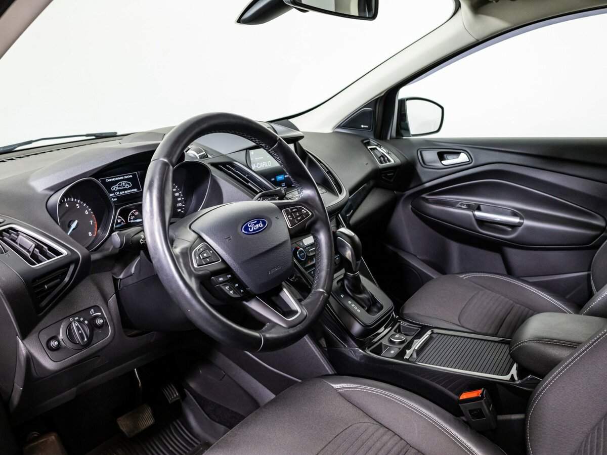 Купить Ford Kuga с пробегом. Фото: #10