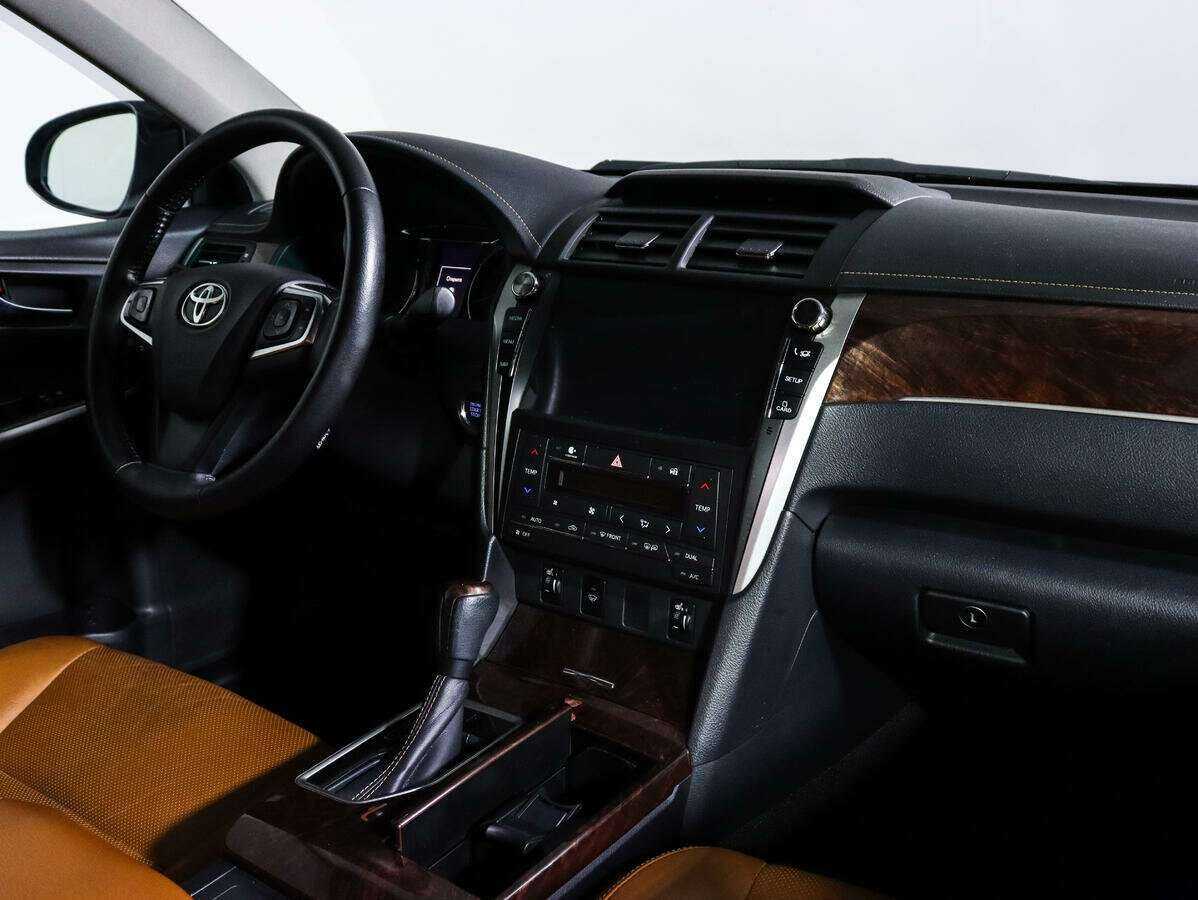 Купить Toyota Camry с пробегом. Фото: #5