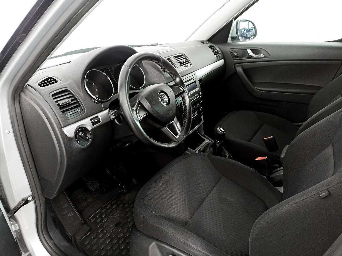 Купить Skoda Yeti с пробегом. Фото: #13